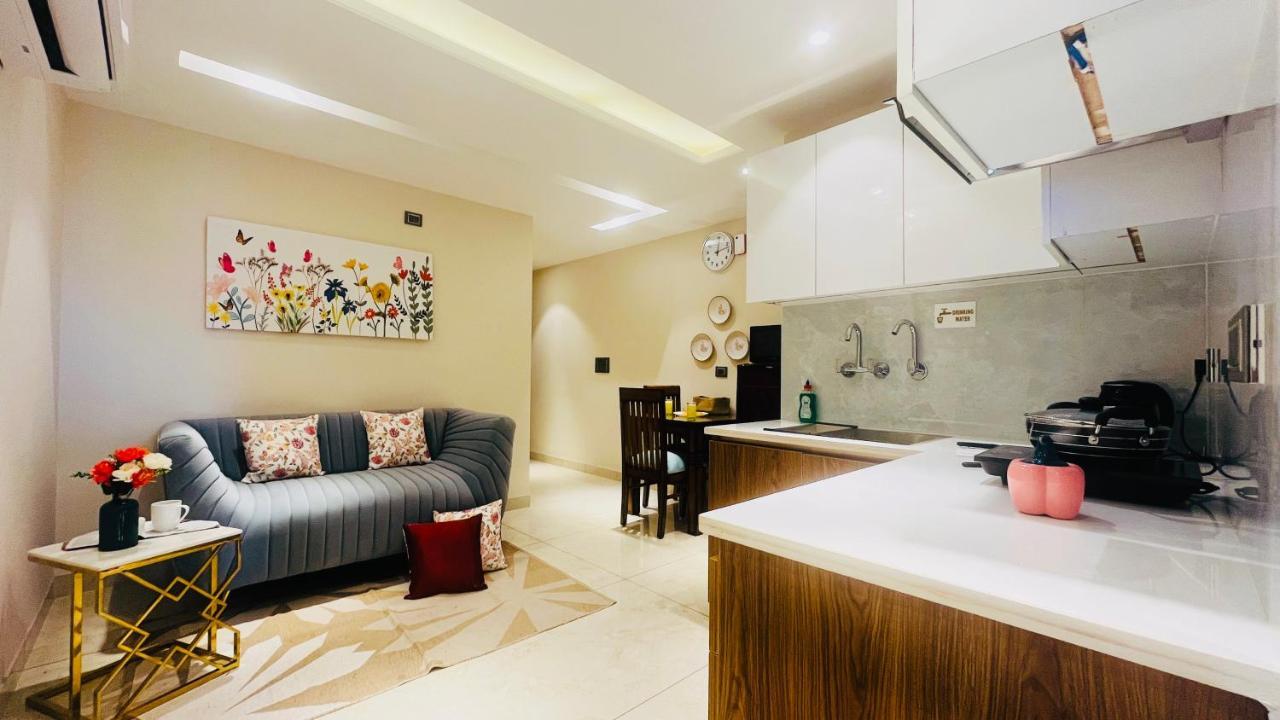 Zen Suites Gurgaon - Luxe Stays Collection Kültér fotó