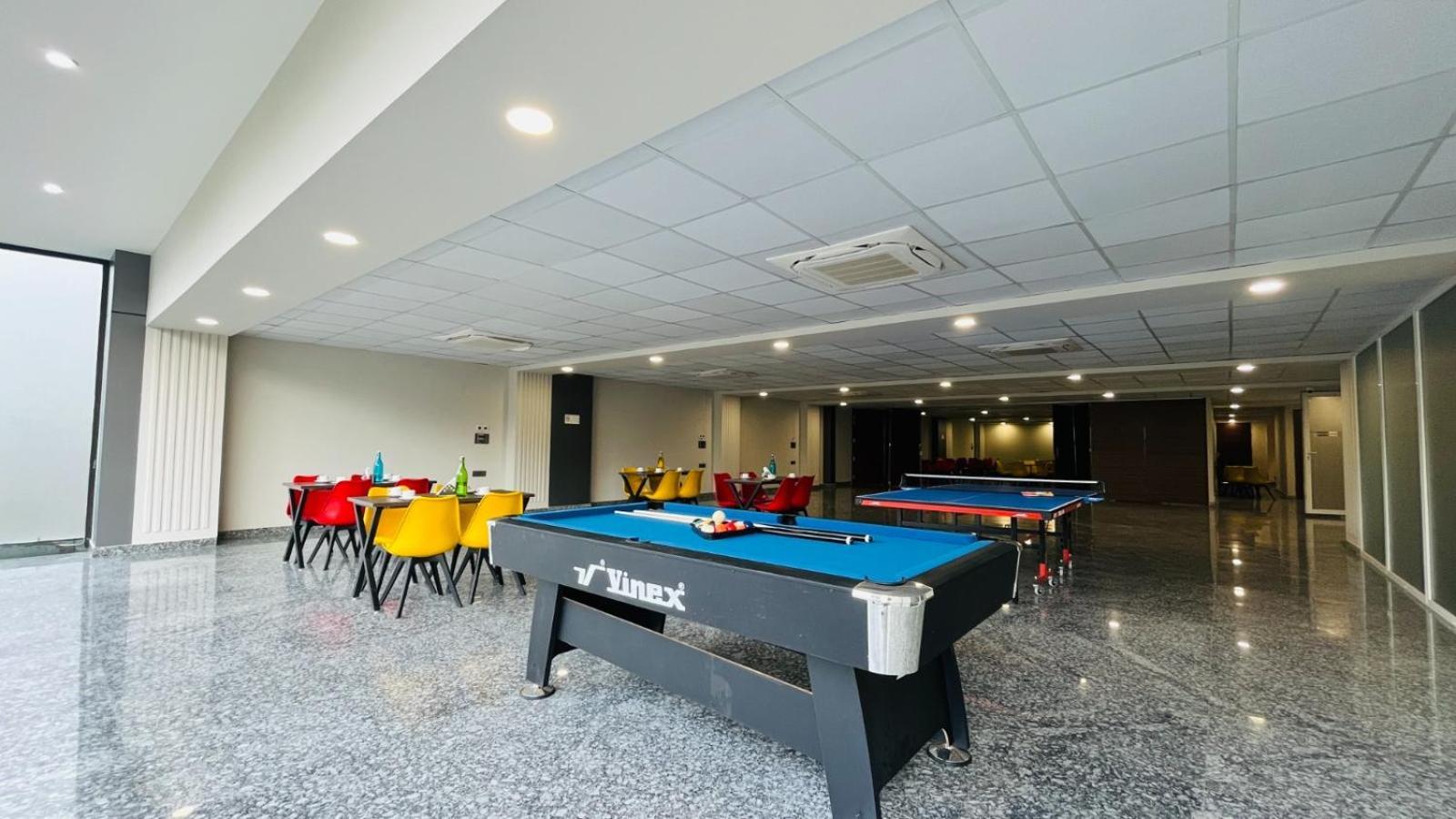 Zen Suites Gurgaon - Luxe Stays Collection Kültér fotó